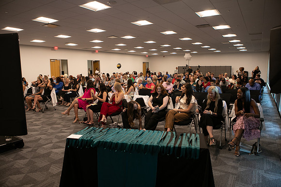 USA Aug. Pinning 2023-0040