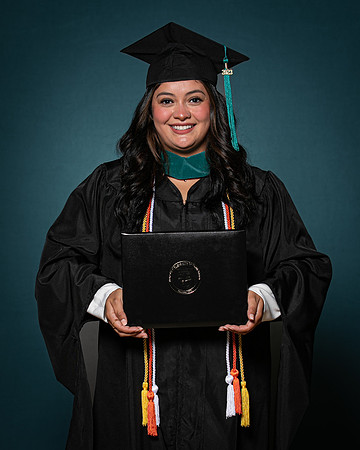 USA Aug 2023 Grad Portrait-0020