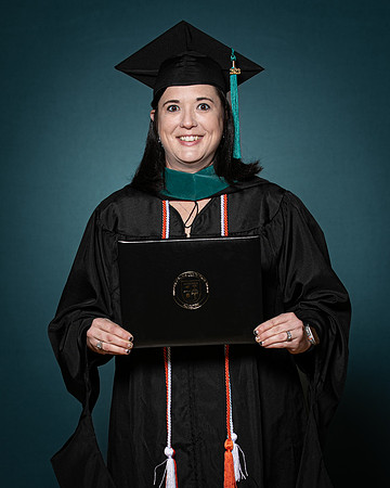 USA Aug 2023 Grad Portrait-0049