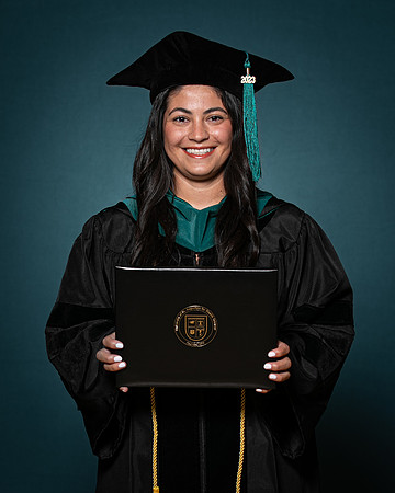 USA Aug 2023 Grad Portrait-0079