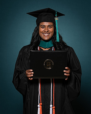 USA Aug 2023 Grad Portrait-0086