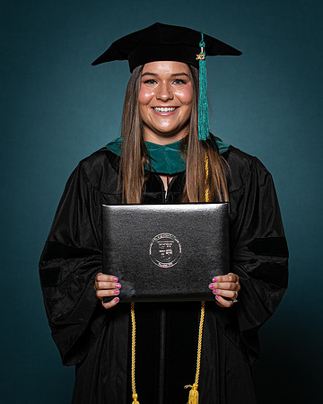 USA Aug 2023 Grad Portrait-0104