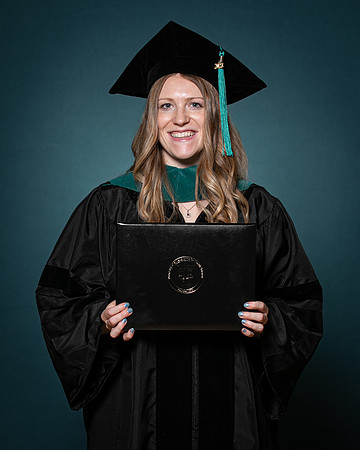 USA Aug 2023 Grad Portrait-0116