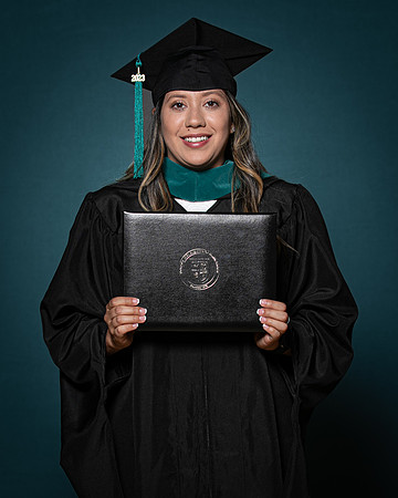 USA Aug 2023 Grad Portrait-0001