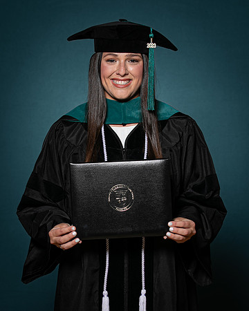 USA Aug 2023 Grad Portrait-0023