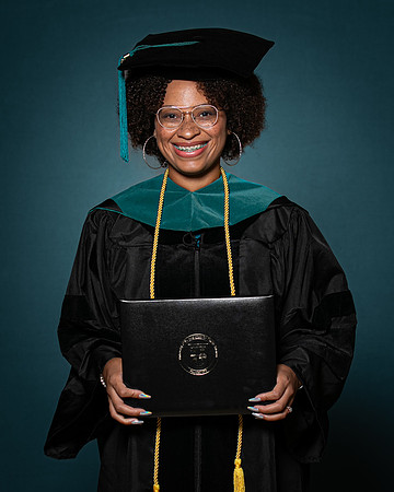 USA Aug 2023 Grad Portrait-0036