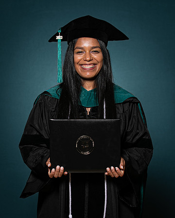 USA Aug 2023 Grad Portrait-0065