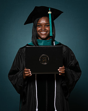 USA Aug 2023 Grad Portrait-0087