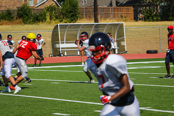 Cen-Ten Red White Game-8551