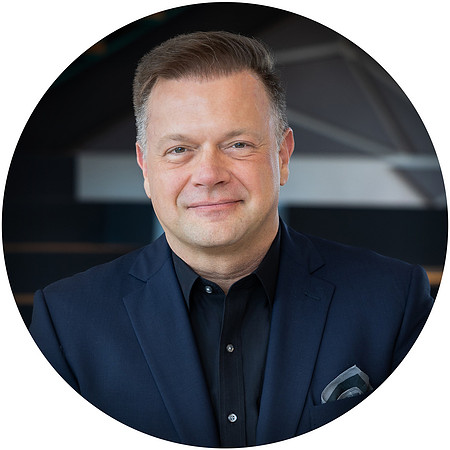 Chris Van Helfteren 2023 HS LinkedIn (1 of 1)