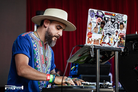 Lava Cantina Radio DJ Final (78 of 132)