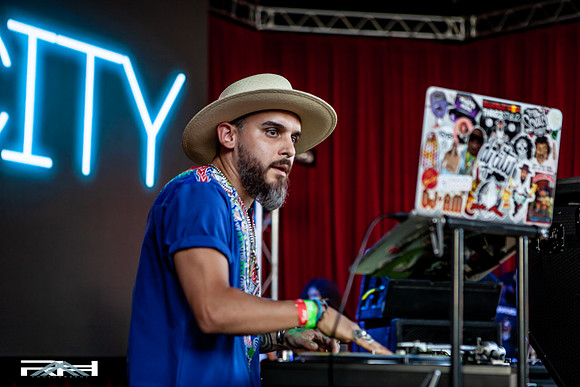 Lava Cantina Radio DJ Final (79 of 132)