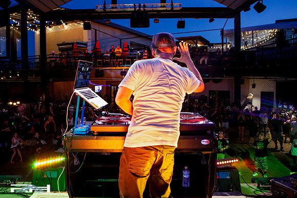 Lava Cantina Radio DJ Final (118 of 132)