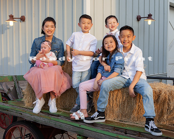 Shin Family- Extended Print--28