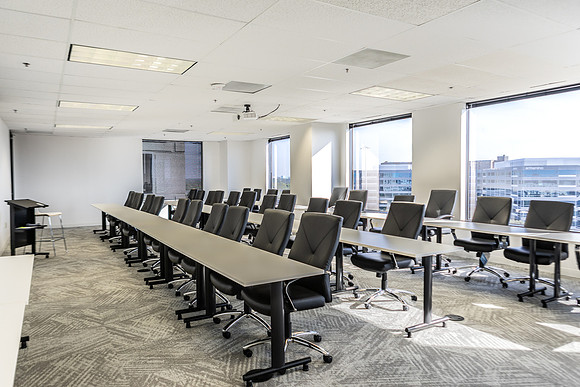 Cresa 15851 N D PrkWay-1