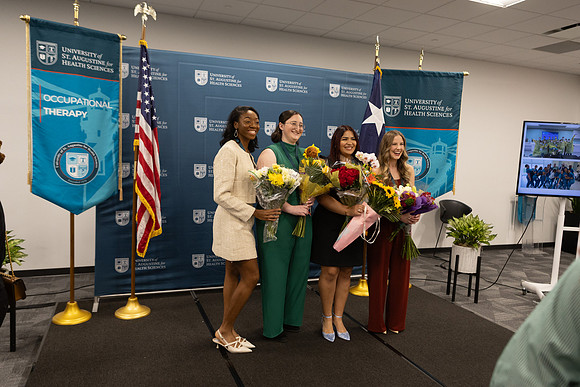 USA Pinning -8756
