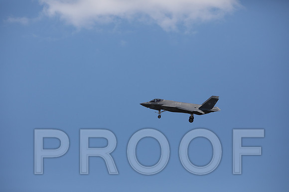 RMH F35-0413