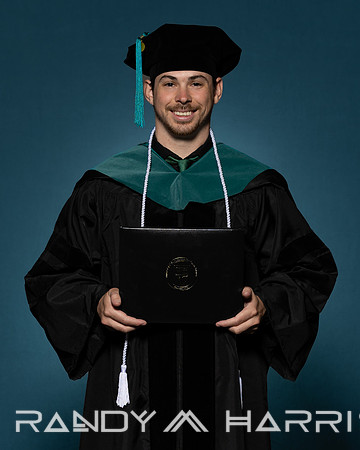 USA Grad April 2024 Portraits-9233
