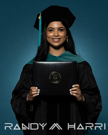 USA Grad April 2024 Portraits-9278