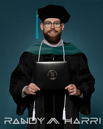 USA Grad April 2024 Portraits-9294