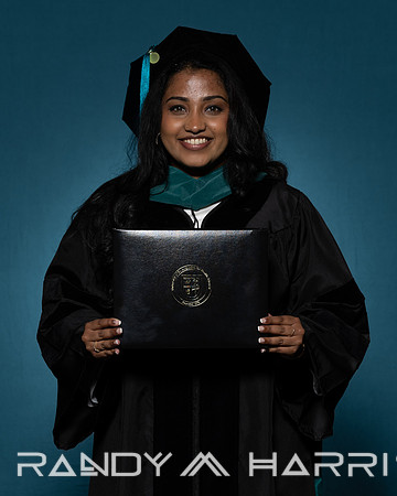 USA Grad April 2024 Portraits-9415
