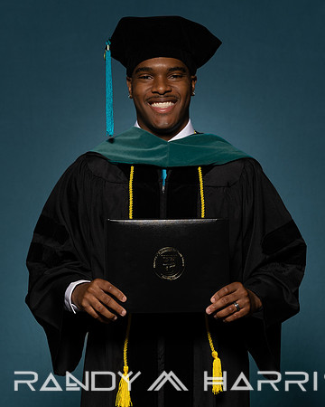 USA Grad April 2024 Portraits-9286