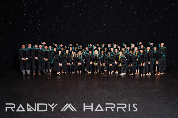 USA Grad April 2024 Group-9444