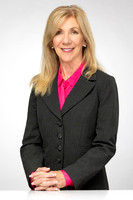 E. Chandler 2024 Headshot Full-2