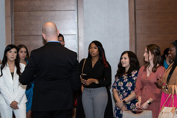 USA August 2022  Pinning-9191