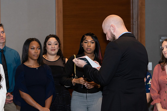 USA August 2022  Pinning-9193