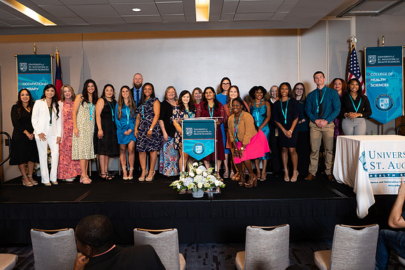 USA August 22  Pinning-9307