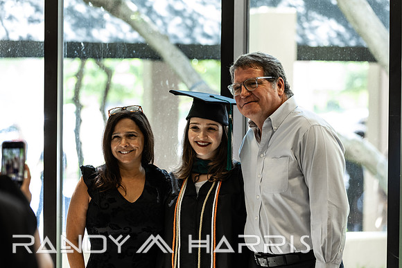 USA DTX Grad April 2025-R -528