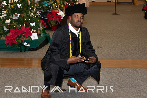 USA Dec 24 Grad Cer-Candid-6208