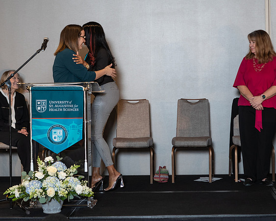 USA August 22  Pinning-9288