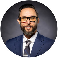 Tom Edwards 2025- HS LinkedIn-4