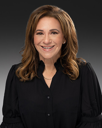 KBIC Julie 2022 4x5-1