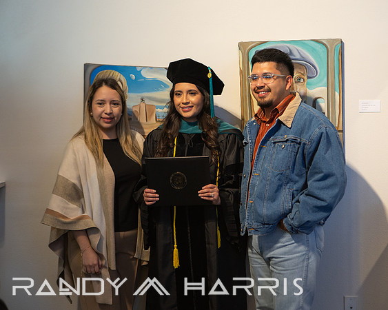 USA Dec 24 Grad Cer-Candid-9928