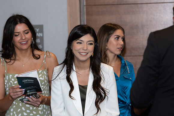 USA August 2022  Pinning-9192