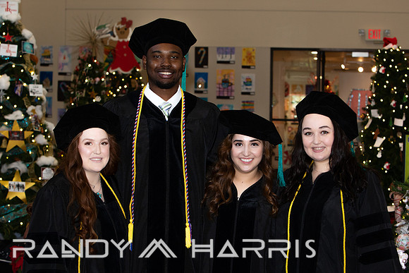 USA Dec 24 Grad Cer-Candid-6209
