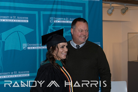 USA Dec 24 Grad Cer-Candid-6203