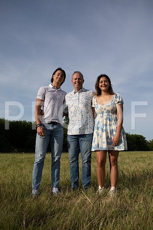 Strong Fam. -8053