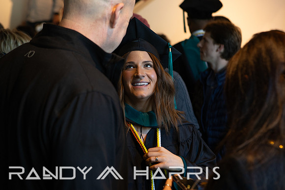 USA Dec 24 Grad Cer-Candid-9901